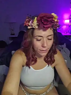 Snapshot of Ellie-L-Elizabeth chatting on October 22, 2025, 5:12 pm Ellie-L-Elizabeth online show from October 22, 2025, 5:12 pm