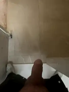 Snapshot of RenaudS-02 chatting on November 28, 2025, 12:27 pm RenaudS-02 online show from November 28, 2025, 12:27 pm