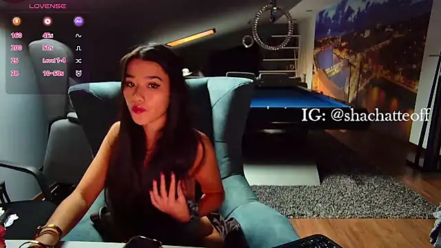 Snapshot of shachatteof chatting on October 6, 2025, 8:37 am shachatteof online show from October 6, 2025, 8:37 am