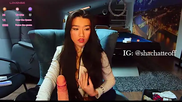 Snapshot of shachatteof chatting on November 17, 2025, 9:46 am shachatteof online show from November 17, 2025, 9:46 am