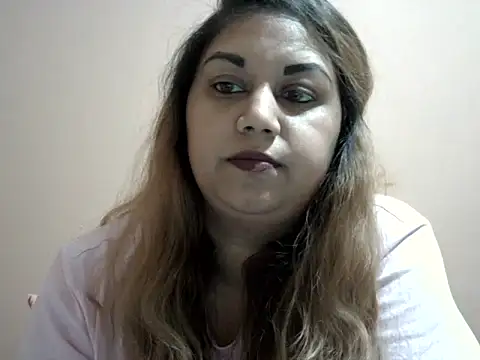 Snapshot of bellachow10 chatting on November 8, 2025, 5:38 pm bellachow10 online show from November 8, 2025, 5:38 pm