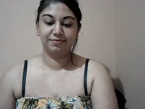 bellachow10 online show from April 9, 2026, 5:53 am