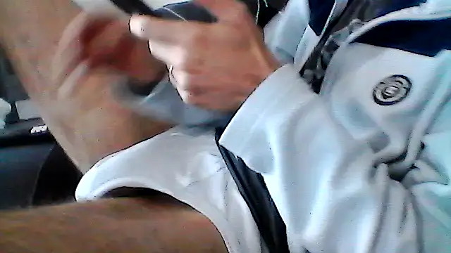 Snapshot of mickzizi chatting on November 13, 2025, 10:52 am mickzizi online show from November 13, 2025, 10:52 am