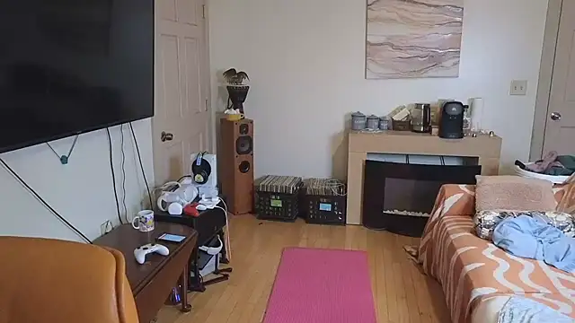 Snapshot of queendab626 chatting on December 2, 2025, 1:35 pm queendab626 online show from December 2, 2025, 1:35 pm