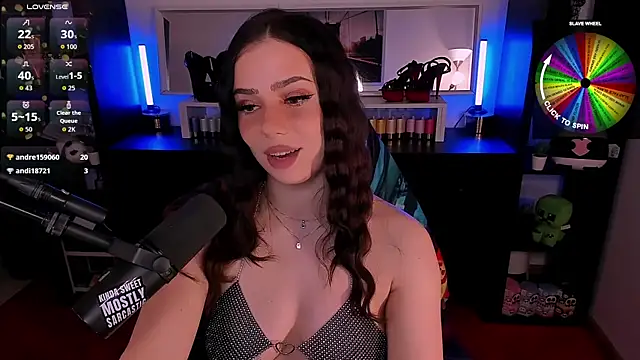 SofiRusselle online show from November 13, 2025, 5:28 pm