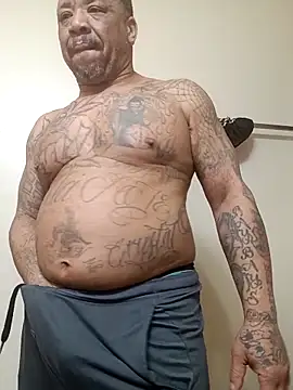 Snapshot of yellowwetfox chatting on March 1, 2026, 4:45 am yellowwetfox online show from March 1, 2026, 4:45 am