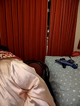 Snapshot of HouseWifeWhore_Milf chatting on May 13, 2026, 9:55 pm HouseWifeWhore Milf online show from May 13, 2026, 9:55 pm