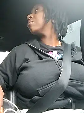 Snapshot of markquanna chatting on January 5, 2026, 6:22 pm markquanna online show from January 5, 2026, 6:22 pm