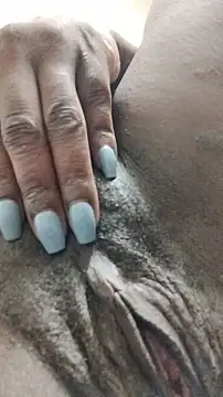 markquanna online show from November 12, 2025, 8:29 am