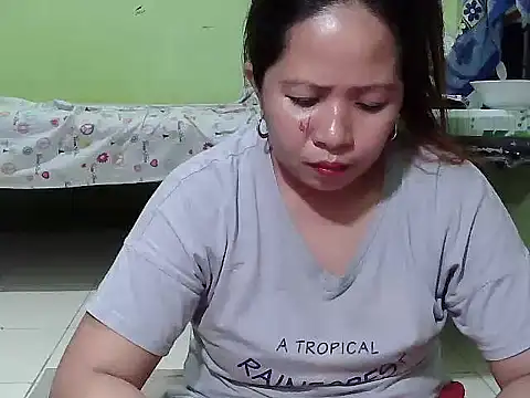 Snapshot of sweetlady_pinay chatting on March 9, 2025, 11:03 am sweetlady pinay online show from March 9, 2025, 11:03 am