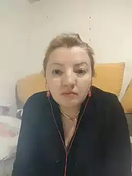 stefanyharper16 online show from February 18, 2025, 5:20 pm