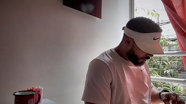 Snapshot of romeolovedark chatting on November 6, 2025, 4:22 pm romeolovedark online show from November 6, 2025, 4:22 pm