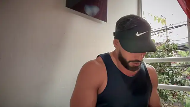 Snapshot of romeolovedark chatting on October 22, 2025, 8:41 pm romeolovedark online show from October 22, 2025, 8:41 pm