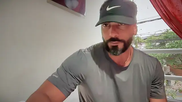 Snapshot of romeolovedark chatting on November 18, 2025, 8:56 pm romeolovedark online show from November 18, 2025, 8:56 pm