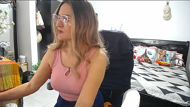 Snapshot of Xiimen chatting on January 29, 2025, 12:54 am Xiimen online show from January 29, 2025, 12:54 am