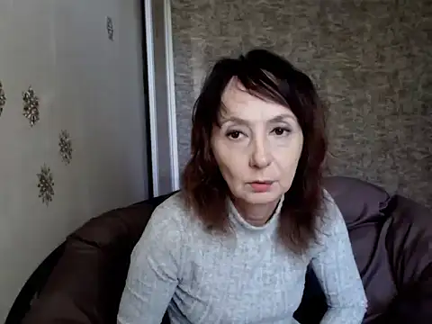 AnnieEltgant online show from May 17, 2026, 8:36 am