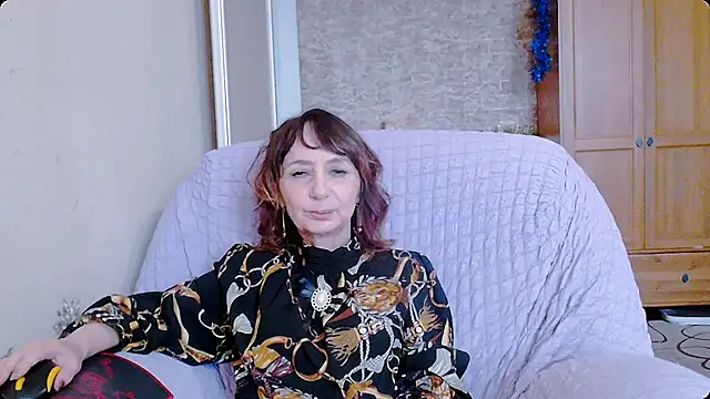 AnnieEltgant online show from December 30, 2024, 7:04 am