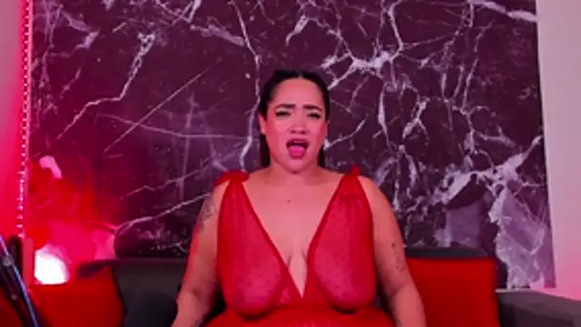 Snapshot of HannaMiills@xh chatting on February 16, 2026, 1:43 pm HannaMiillsxh online show from February 16, 2026, 1:43 pm