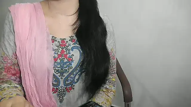 Snapshot of Chanchal--Navya chatting on September 12, 2025, 1:33 pm Chanchal--Navya online show from September 12, 2025, 1:33 pm