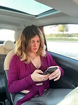 Snapshot of DaisyVibesss chatting on January 12, 2025, 3:14 pm DaisyVibesss online show from January 12, 2025, 3:14 pm