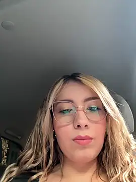 ValeriaHot69 online show from November 24, 2025, 3:12 pm