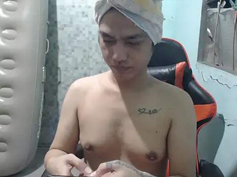 Snapshot of itsmacky4u chatting on October 28, 2025, 10:03 am itsmacky4u online show from October 28, 2025, 10:03 am