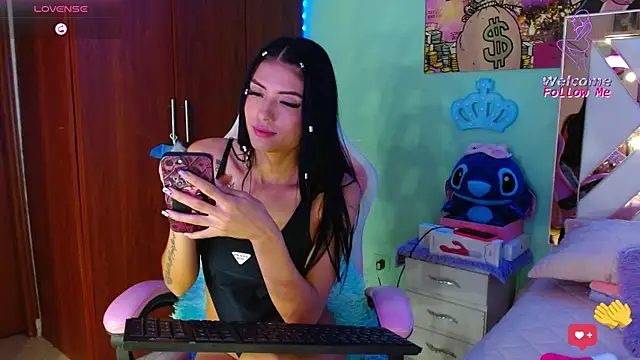 Snapshot of adda_mancini chatting on February 6, 2025, 5:57 am adda mancini online show from February 6, 2025, 5:57 am
