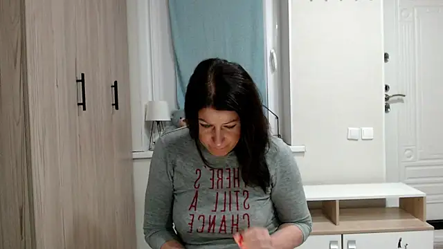 Snapshot of increible_della chatting on May 15, 2026, 9:13 pm increible della online show from May 15, 2026, 9:13 pm