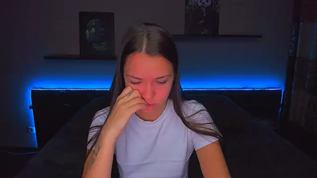 AlexaBarkley online show from November 12, 2025, 12:15 am