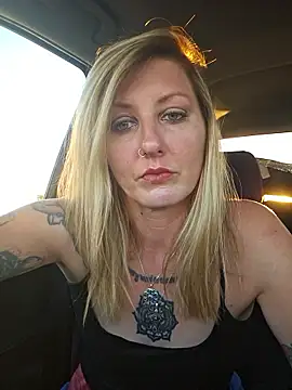 SheIsSomething online show from January 9, 2026, 12:28 am