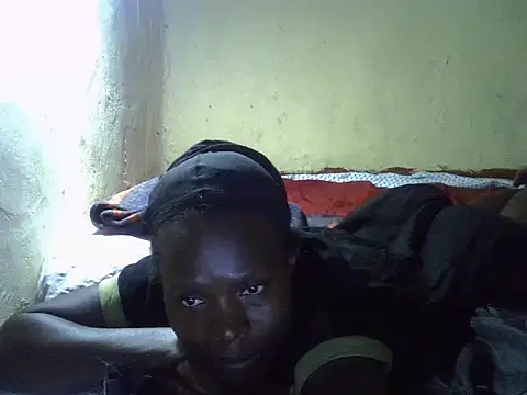 cute-shamza online show from November 11, 2025, 5:35 am