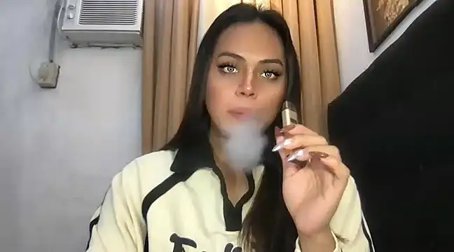 Snapshot of _MissKhimberlyXxx_ chatting on February 12, 2025, 7:24 pm MissKhimberlyXxx online show from February 12, 2025, 7:24 pm