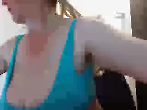 Snapshot of keiila_ chatting on November 16, 2025, 12:37 am keiila online show from November 16, 2025, 12:37 am