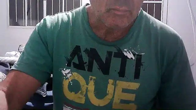 eduar570 online show from June 21, 2026, 1:44 am