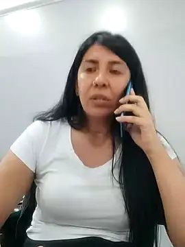 Snapshot of aisha_latina chatting on February 27, 2025, 6:53 pm aisha latina online show from February 27, 2025, 6:53 pm