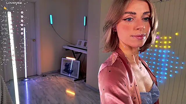 Arielle  03 online show from February 8, 2026, 9:12 pm