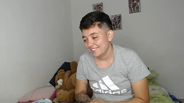 kathy luisa online show from November 20, 2025, 10:31 pm