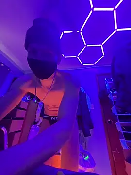 Cloudd Kingg Iceyyy online show from March 18, 2026, 5:58 pm