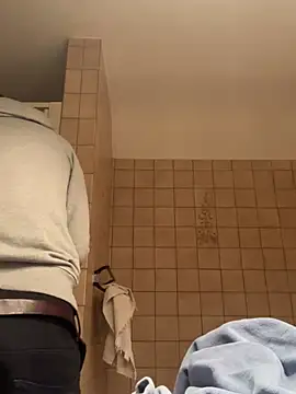 Snapshot of Taxidriver1988 chatting on March 21, 2025, 7:24 pm Taxidriver1988 online show from March 21, 2025, 7:24 pm