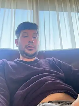 Snapshot of Taxidriver1988 chatting on March 16, 2025, 9:38 am Taxidriver1988 online show from March 16, 2025, 9:38 am