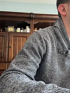 Snapshot of Taxidriver1988 chatting on March 18, 2025, 9:34 am Taxidriver1988 online show from March 18, 2025, 9:34 am