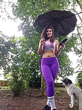 Snapshot of Yuky_ta chatting on March 16, 2025, 7:49 pm Yuky ta online show from March 16, 2025, 7:49 pm