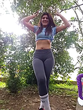 Snapshot of Yuky_ta chatting on March 11, 2025, 9:26 pm Yuky ta online show from March 11, 2025, 9:26 pm