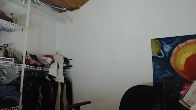 mariecam420 online show from November 10, 2025, 4:06 am