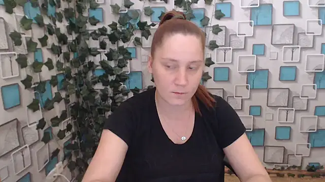 Snapshot of JosieJun_ chatting on September 17, 2025, 6:32 pm JosieJun online show from September 17, 2025, 6:32 pm