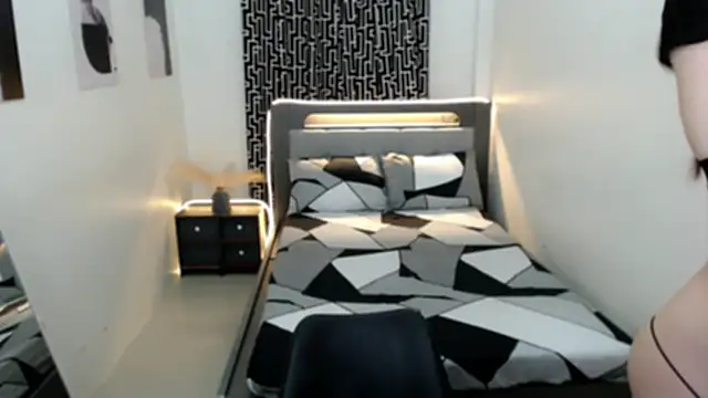 AmazingLuchie online show from December 3, 2025, 6:14 am