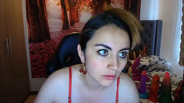 Snapshot of sofia23dirty chatting on November 18, 2025, 2:09 pm sofia23dirty online show from November 18, 2025, 2:09 pm