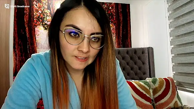 Snapshot of sofia23dirty chatting on March 21, 2025, 4:51 pm sofia23dirty online show from March 21, 2025, 4:51 pm