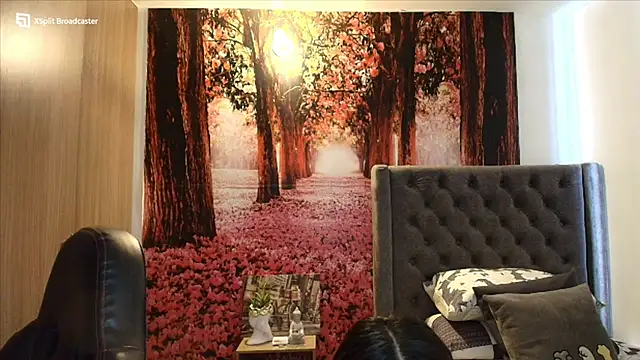 Snapshot of sofia23dirty chatting on October 14, 2025, 9:25 pm sofia23dirty online show from October 14, 2025, 9:25 pm