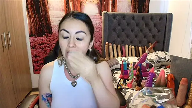 Snapshot of sofia23dirty chatting on November 9, 2025, 9:52 pm sofia23dirty online show from November 9, 2025, 9:52 pm